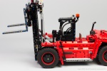 Lego-42082-Model-D-Heavy-Forklift-18