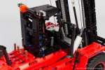 Lego-42082-Model-D-Heavy-Forklift-19