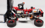 Lego-42082-Model-D-Heavy-Forklift-27