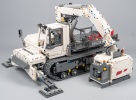 lego-42100-model-c-tracked_carrier-14