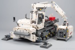 lego-42100-model-c-tracked_carrier-15