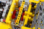 lego-technic-kumihimo-braiding-machine-10