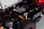 lego-42082-model-E-offroad-truck-14