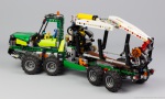 lego-technic-42080-model-c-forwarder-5